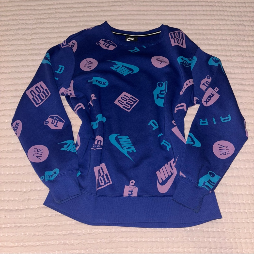 S Nike crewneck